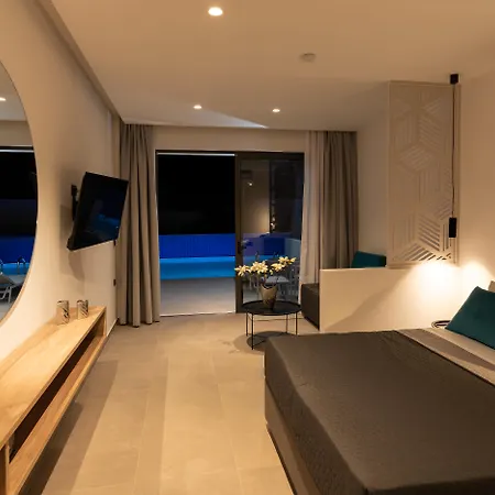 Otel Zoes & 3*
