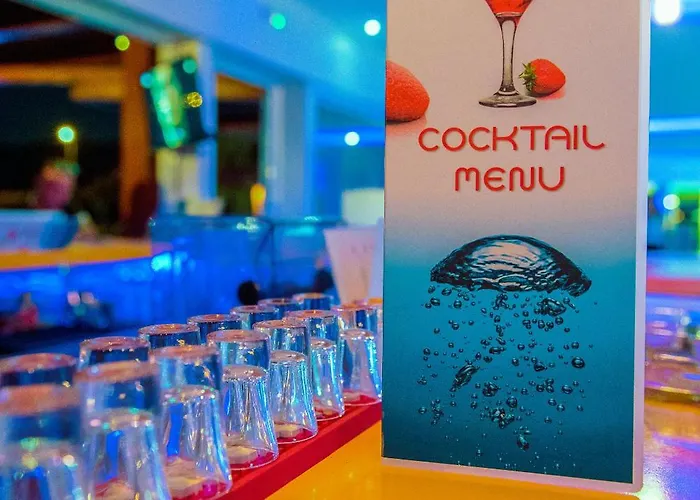 Zoes & Фалираки