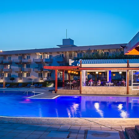 Hotel Zoes &