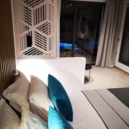 Zoes & Hotel Faliraki