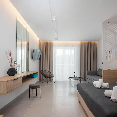 Hotel Zoes & 3*