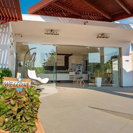 Hotel Zoes Hotel&suites 3*