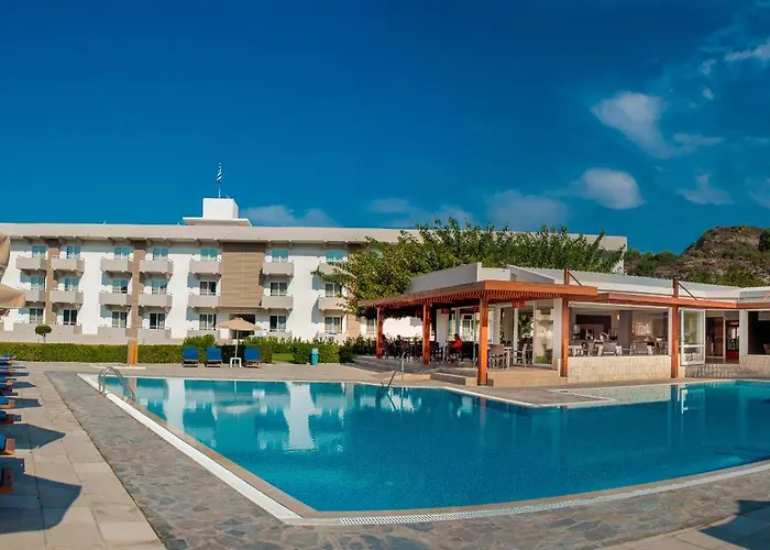 Zoes & Hotell 3*